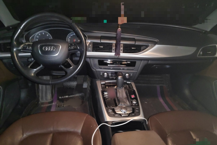 奥迪A6L 2018款 30周年年型 35 TFSI 时尚型中控内饰7002