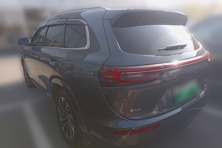 鸿蒙智行 问界M7 2024款 1.5T 后驱Plus版 6座车身外观5