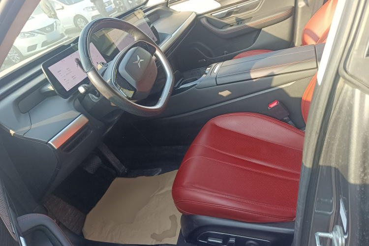 小鹏P7 2020款 670E中控内饰19