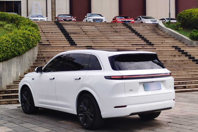 理想汽车 理想L7 2024款 Ultra车身外观6007