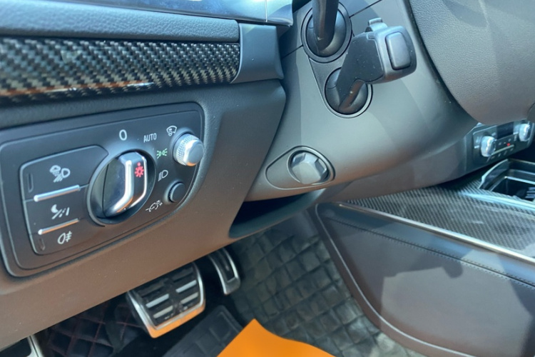 奥迪RS 7 2016款 RS 7 4.0T Sportback中控内饰7008