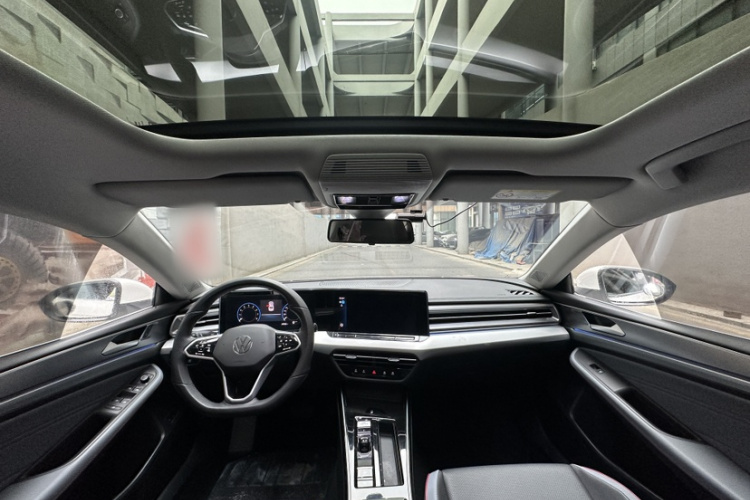 大众 2023款 凌渡L 280TSI DSG酷辣版中控内饰7003
