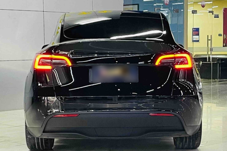 特斯拉 Model Y 2022款 改款 后轮驱动版车身外观6004