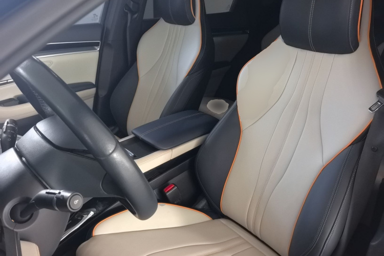 比亚迪 宋PLUS新能源 2021款 DM-i 110KM 旗舰型中控内饰19