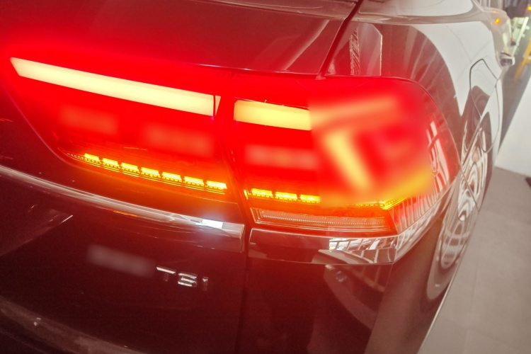 大众 途昂X 2020款 330TSI 两驱豪华版车身外观9