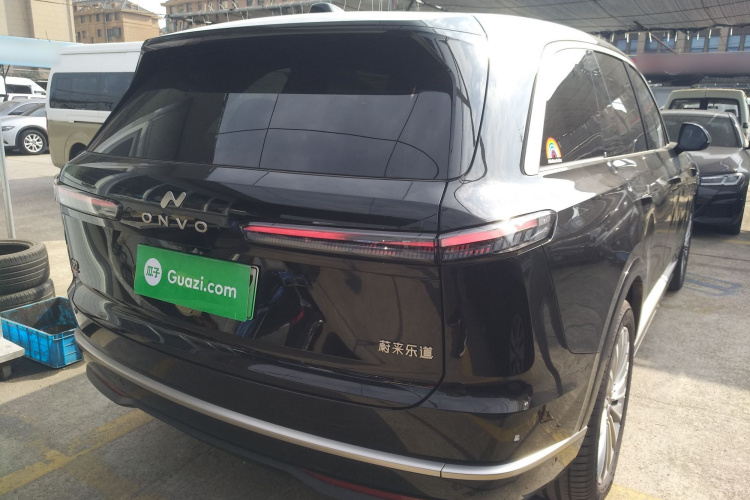 乐道L90 2025款 Ultra 六座版车身外观7