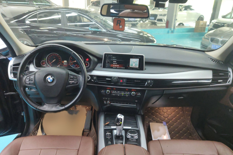 宝马X5（平行进口）中控内饰7002