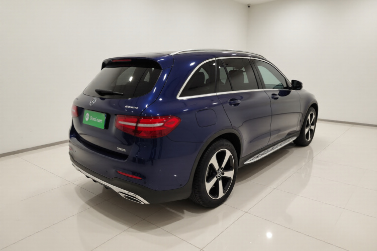 奔驰GLC 2018款 GLC 260 4MATIC 豪华型车身外观7