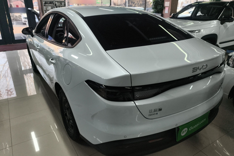 比亚迪 海豹05 DM-i 2025款 DM-i 智驾版 55KM豪华型车身外观4