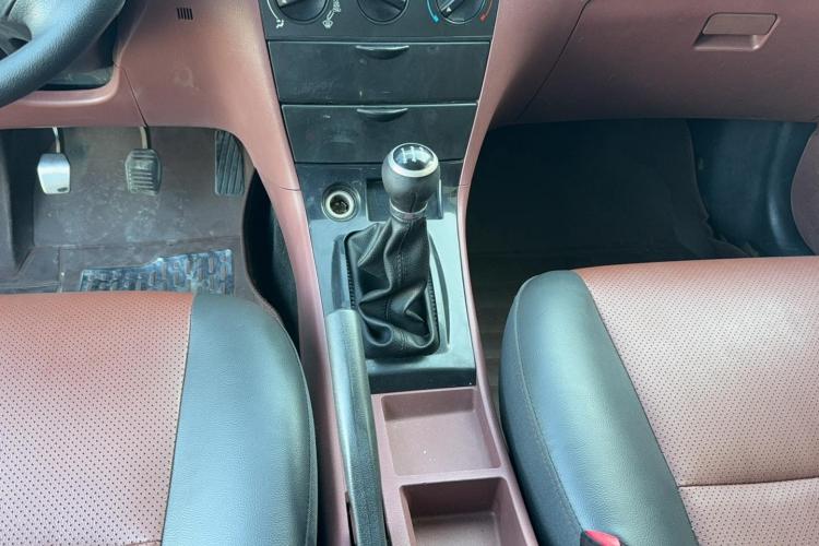 比亚迪F3 2018款 1.5L 手动经典型中控内饰18