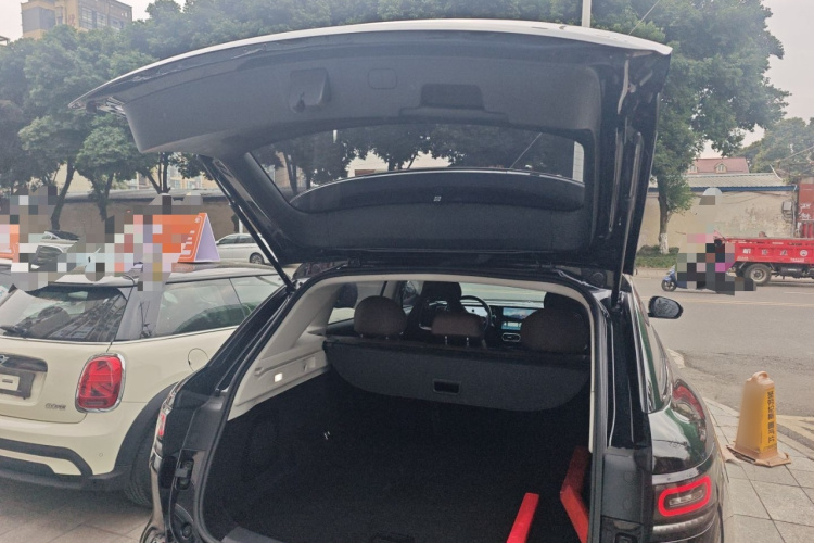 零跑汽车 零跑C11 2023款 增程 285舒享版机舱底盘23