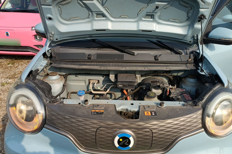 华晨新日i03 2021款 318km 31.45kWh局部细节24