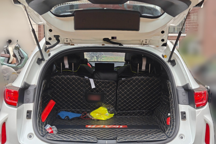 哈弗赤兔 2021款 激擎版 1.5T 黄金兔中控内饰23