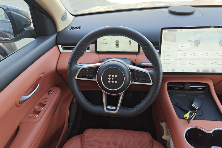 蓝电E5 PLUS 2026款 165km 长续航先享版Ultra 7座中控内饰13