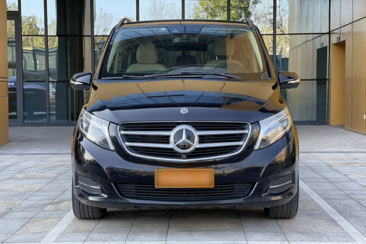 奔驰V级 2018款 V 260 L 尊贵加长版 国VI局部细节57