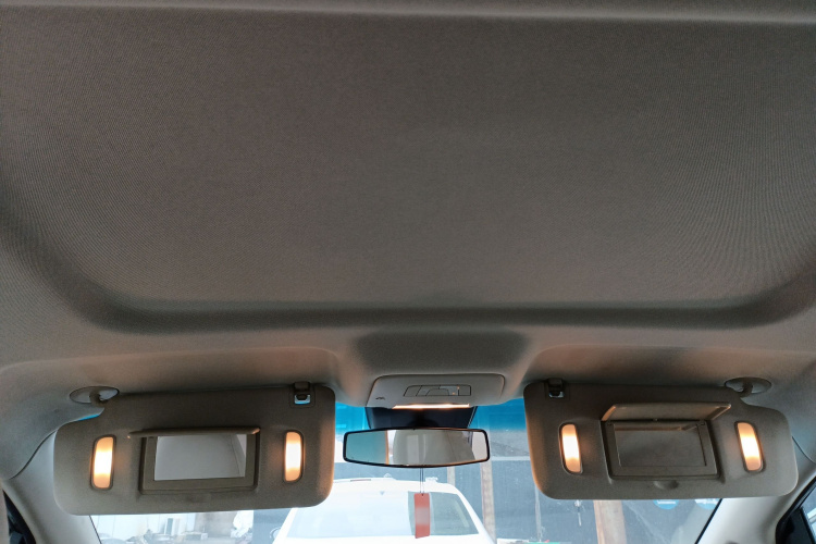 别克GL8 2017款 25S 舒适型 国V局部细节22