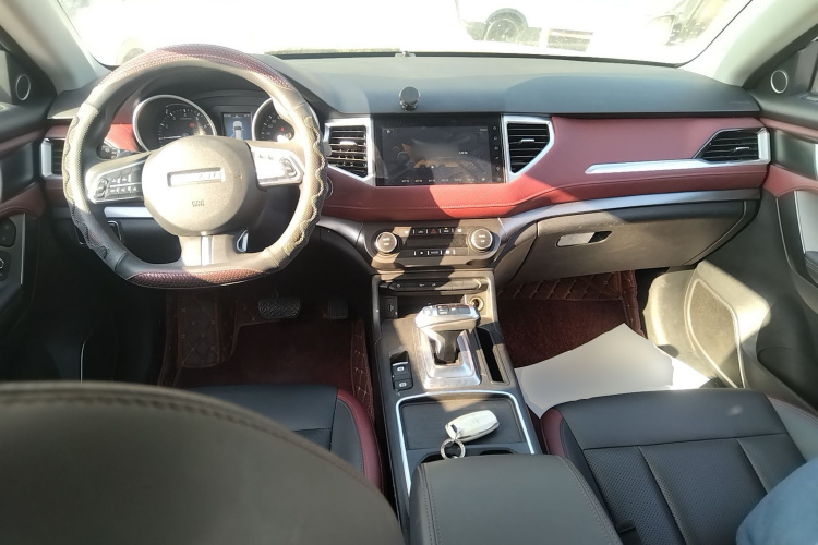 哈弗H6 Coupe 2021款 智联版 1.5T 自动两驱精英型中控内饰12