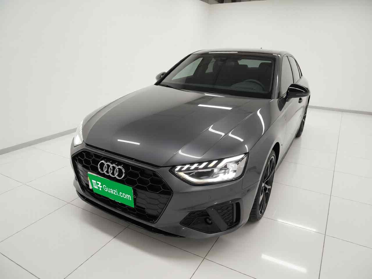 奥迪A4L 2024款 40 TFSI 豪华动感型(2)