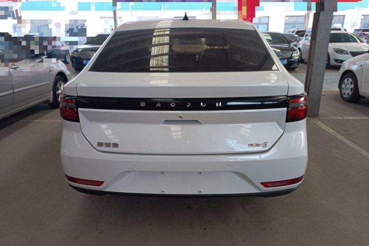 宝骏RC-5 2020款 1.5T CVT智耀豪华型车身外观6