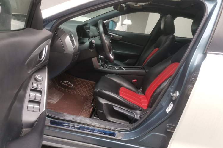 马自达CX-4 2018款 2.0L 自动两驱蓝天探索版 国V中控内饰20