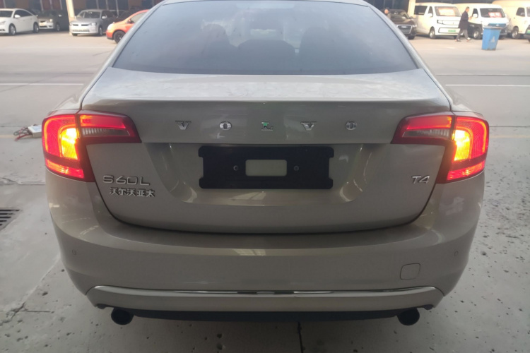 沃尔沃S60 2016款 S60L T4 智远版车身外观6004