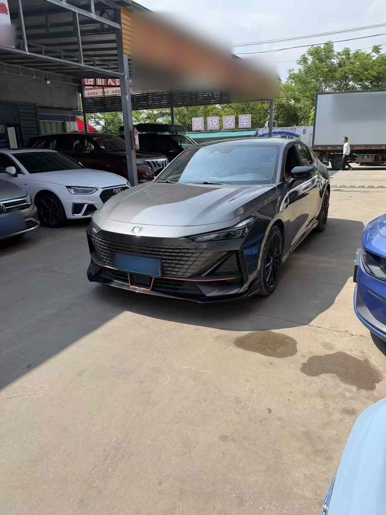 长安UNI-V 2023款 1.5T 运动版(3)