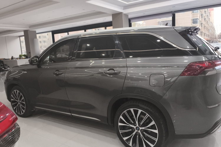 长安欧尚X7 2020款 1.5T 自动旗舰型车身外观4