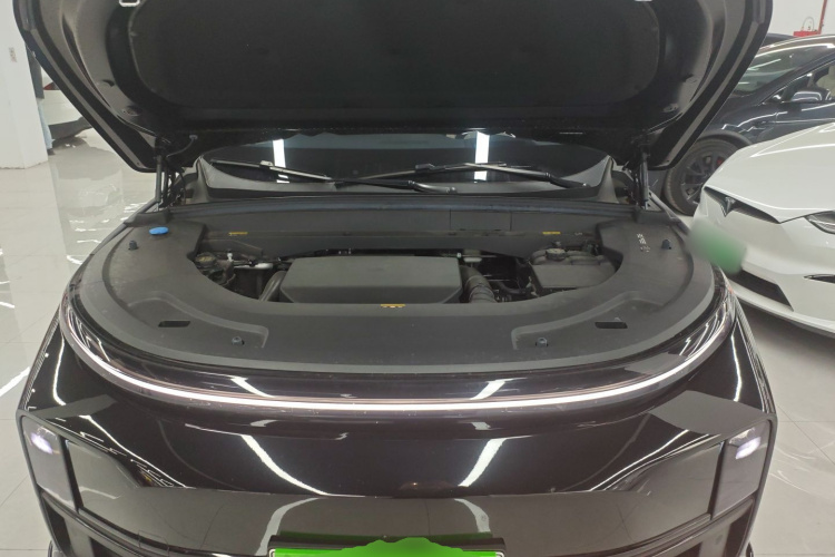 理想汽车 理想L7 2024款 Ultra机舱底盘24