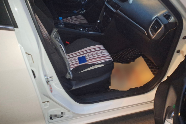 马自达3 昂克赛拉 2017款 两厢 2.0L 自动豪华型 国VI局部细节9005