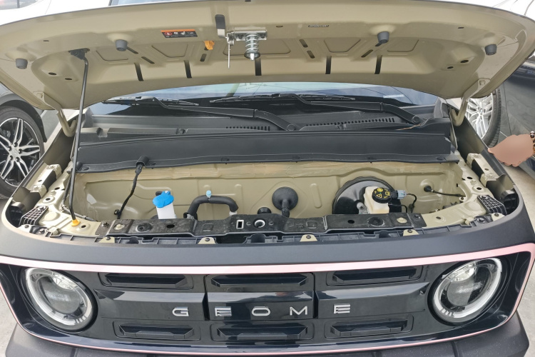 吉利银河 2025款 210km 熊猫骑士机舱底盘24