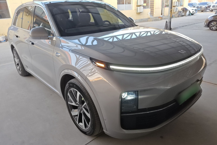 理想汽车 理想L8 2023款 Pro车身外观3