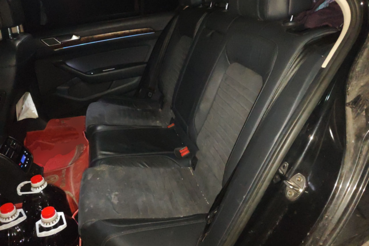 大众 迈腾 2017款 330TSI DSG 尊贵型中控内饰21