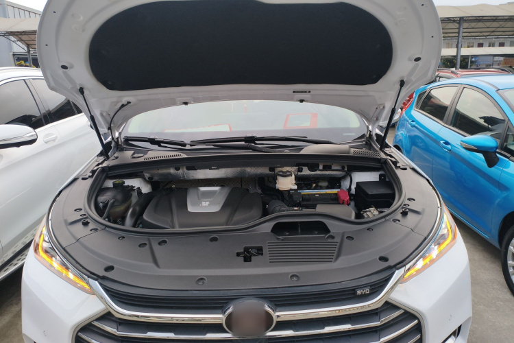 比亚迪 唐 2018款 2.0T 自动智联尊贵型 5座 国V局部细节24