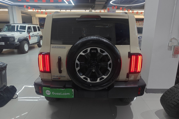 坦克300新能源 2025款 Hi4-T车身外观6004