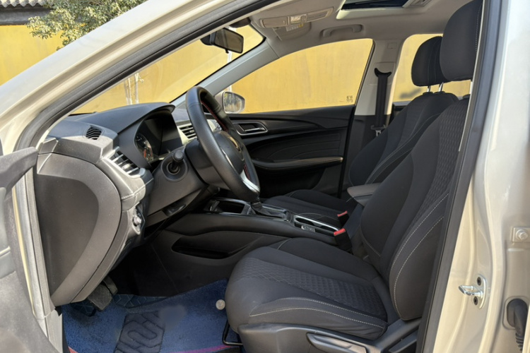 荣威i5 2020款 1.5L 自动4G互联领豪版局部细节19