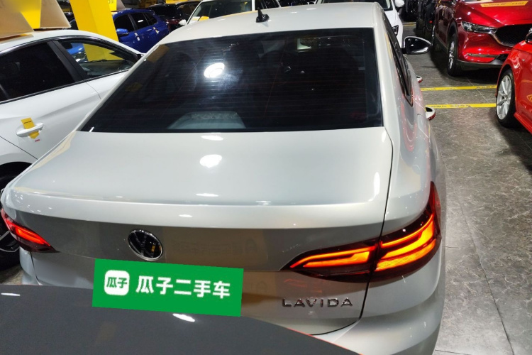 大众 朗逸 2024款 1.5L 自动五百万版车身外观6