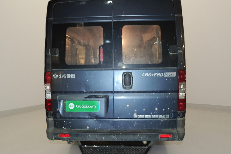 东风御风 御风 2016款 2.5T领运版御利宝短轴中顶国V ZD25车身外观6