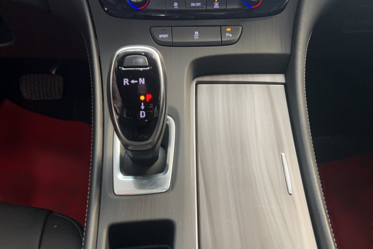 别克 君越 2021款 652T 豪华型局部细节18