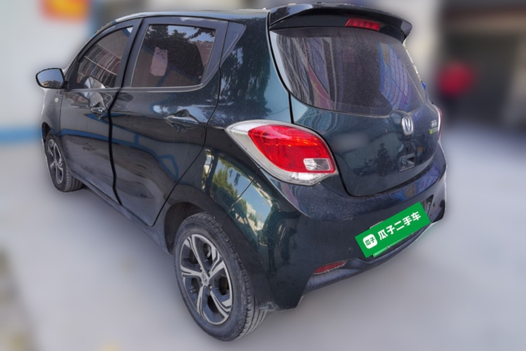 长安欧尚 奔奔E-Star 2021款 国民版 心怡版 （快充版）三元锂车身外观6003