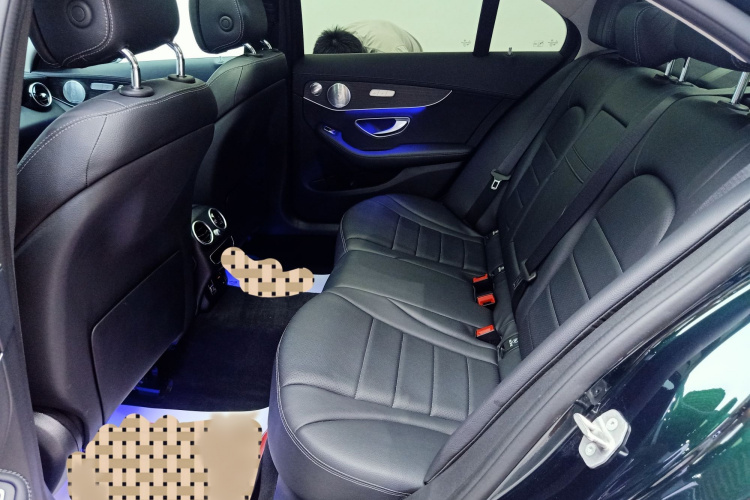 奔驰C级 2021款 C 260 L 运动星耀臻藏版中控内饰7004