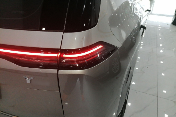 埃安 AION Y 2024款 Younger 星耀版车身外观6006