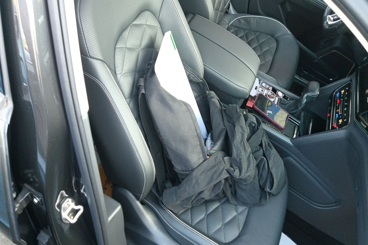 大众 途昂X 2019款 530 V6 四驱尊崇旗舰版局部细节41