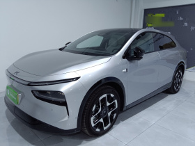 小鹏G7 2025款 702 超长续航 Ultra