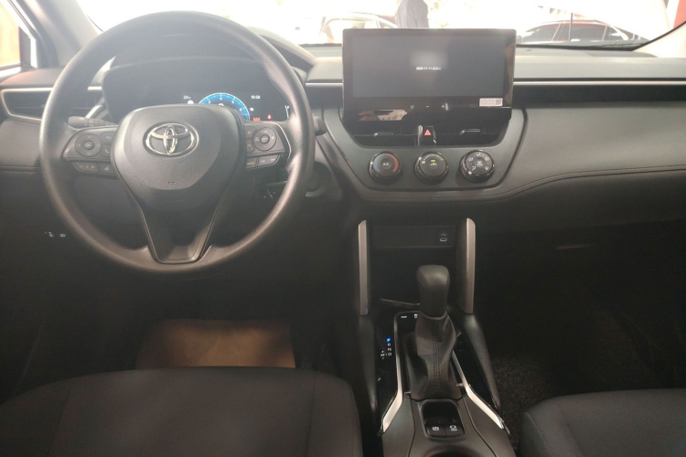 丰田 卡罗拉锐放 2023款 2.0L 先锋版中控内饰12