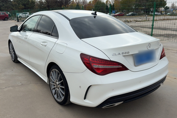奔驰CLA 2018款 CLA 220 4MATIC车身外观6006