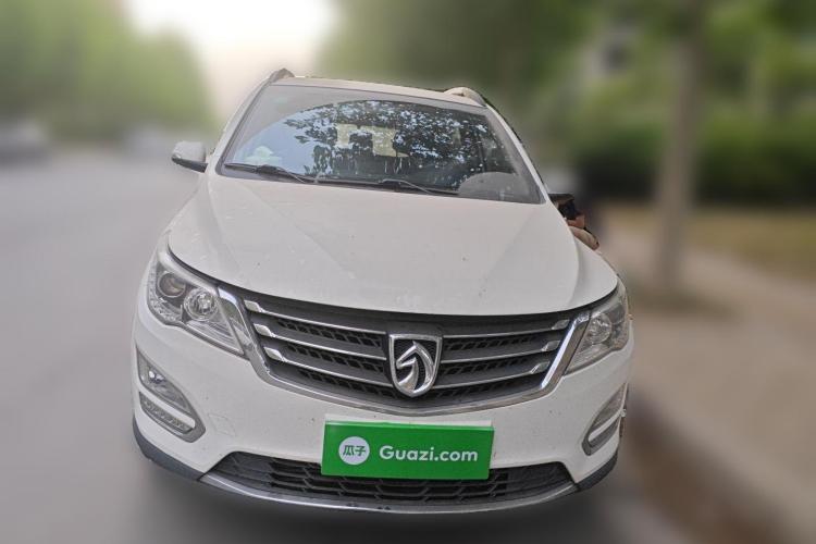 宝骏560 2016款 1.5T 手动舒适型车身外观6001