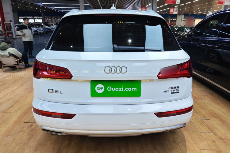 奥迪Q5L 2018款 40 TFSI 荣享进取型 国V车身外观6004