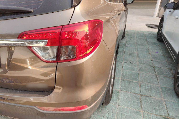 别克 昂科威 2017款 20T 两驱技术型车身外观9