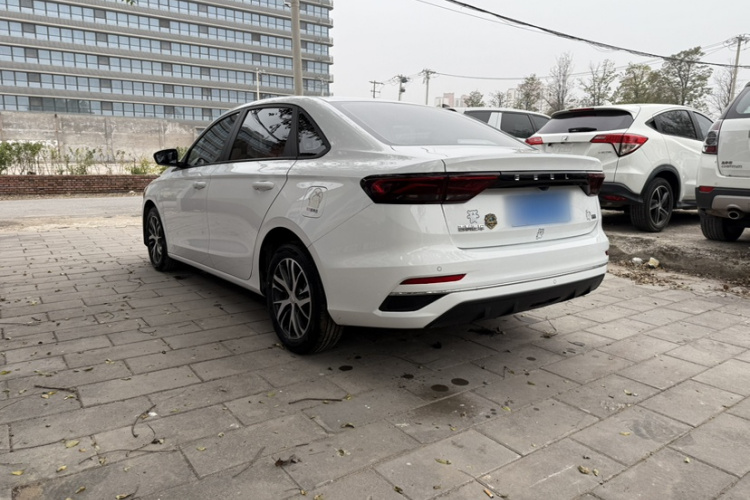 吉利汽车 帝豪 2022款 第4代 1.5L CVT精英型车身外观6003