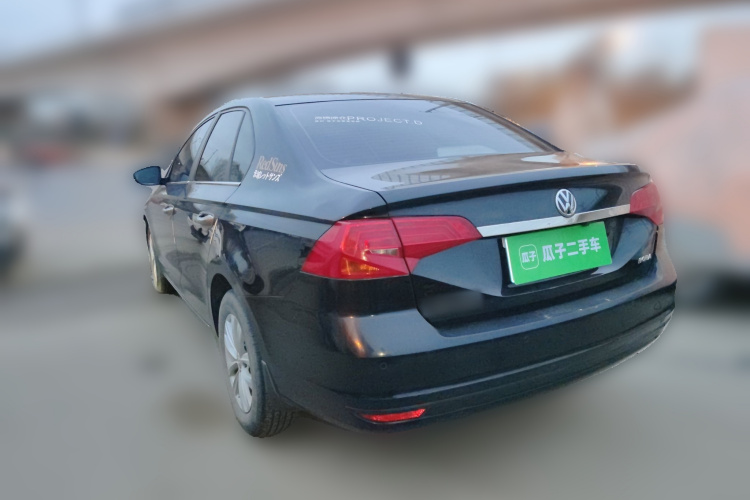 大众 宝来 2016款 1.6L 手动时尚型车身外观5